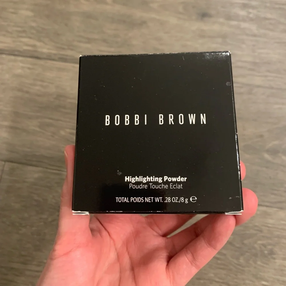 Bobbi Brown Highlighting Powder